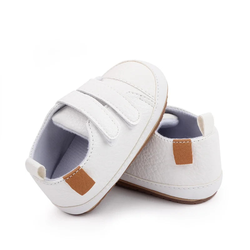 Baskets bébé Sobabys blanches en cuir avec fermetures à scratch pour un confort optimal